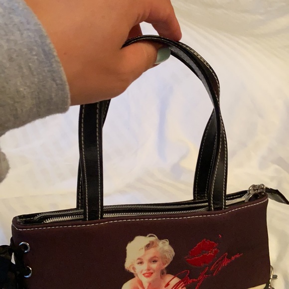 Purse - Picture 5 of 7